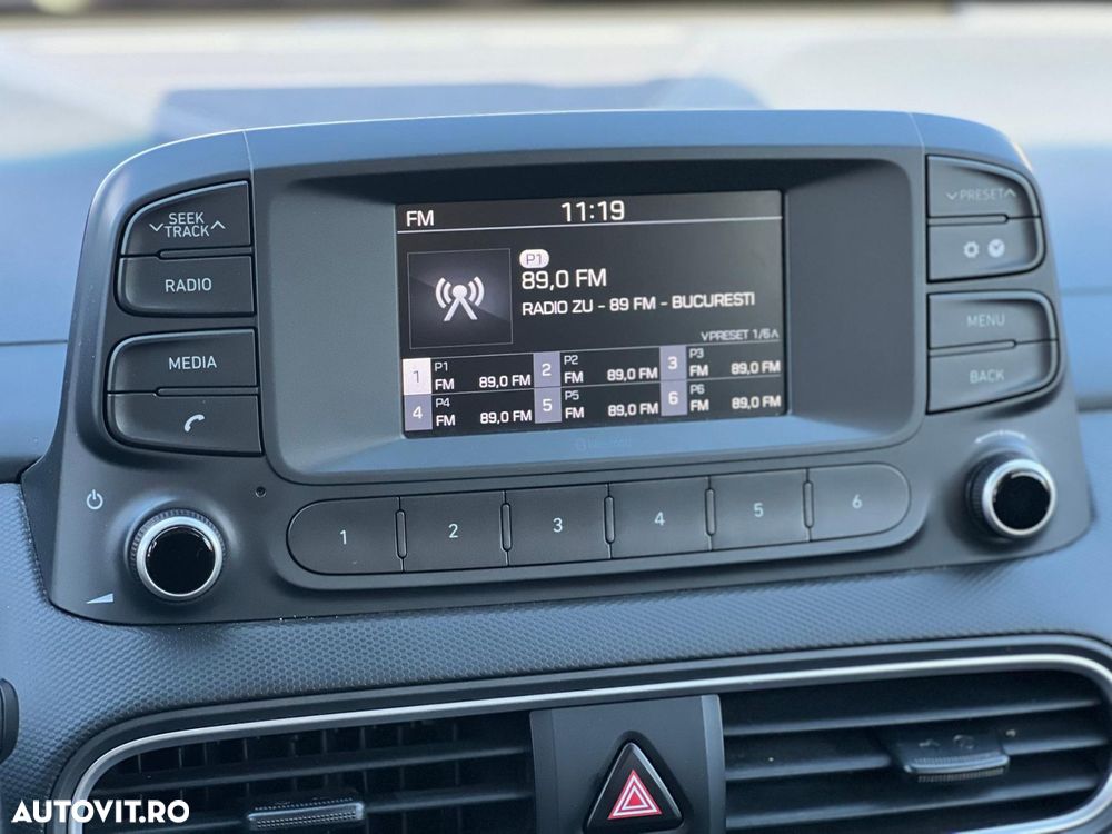 Hyundai KONA - 15
