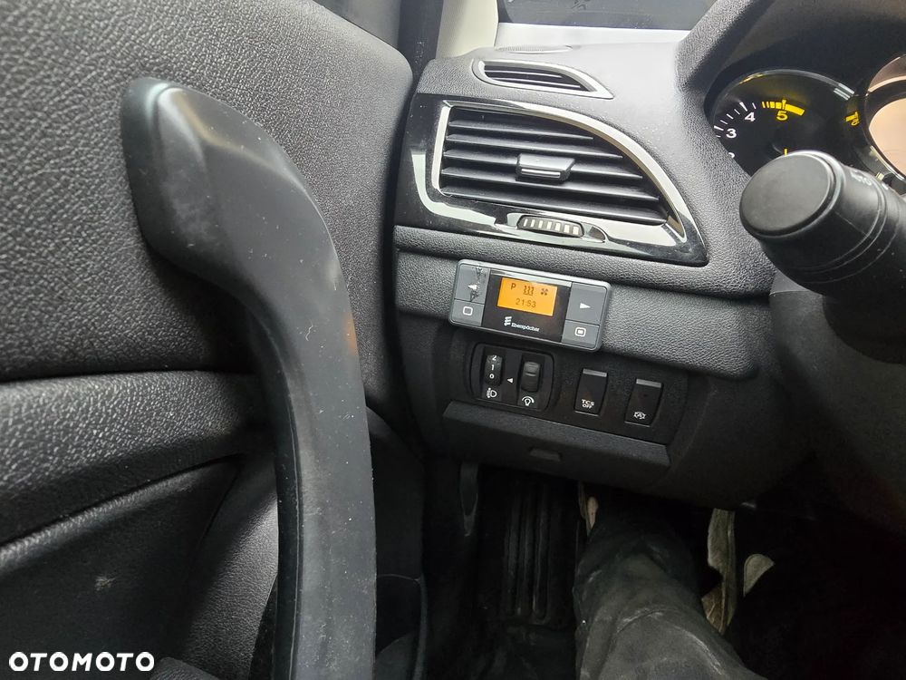 Renault Megane ENERGY dCi 110 Start & Stop Bose Edition - 11