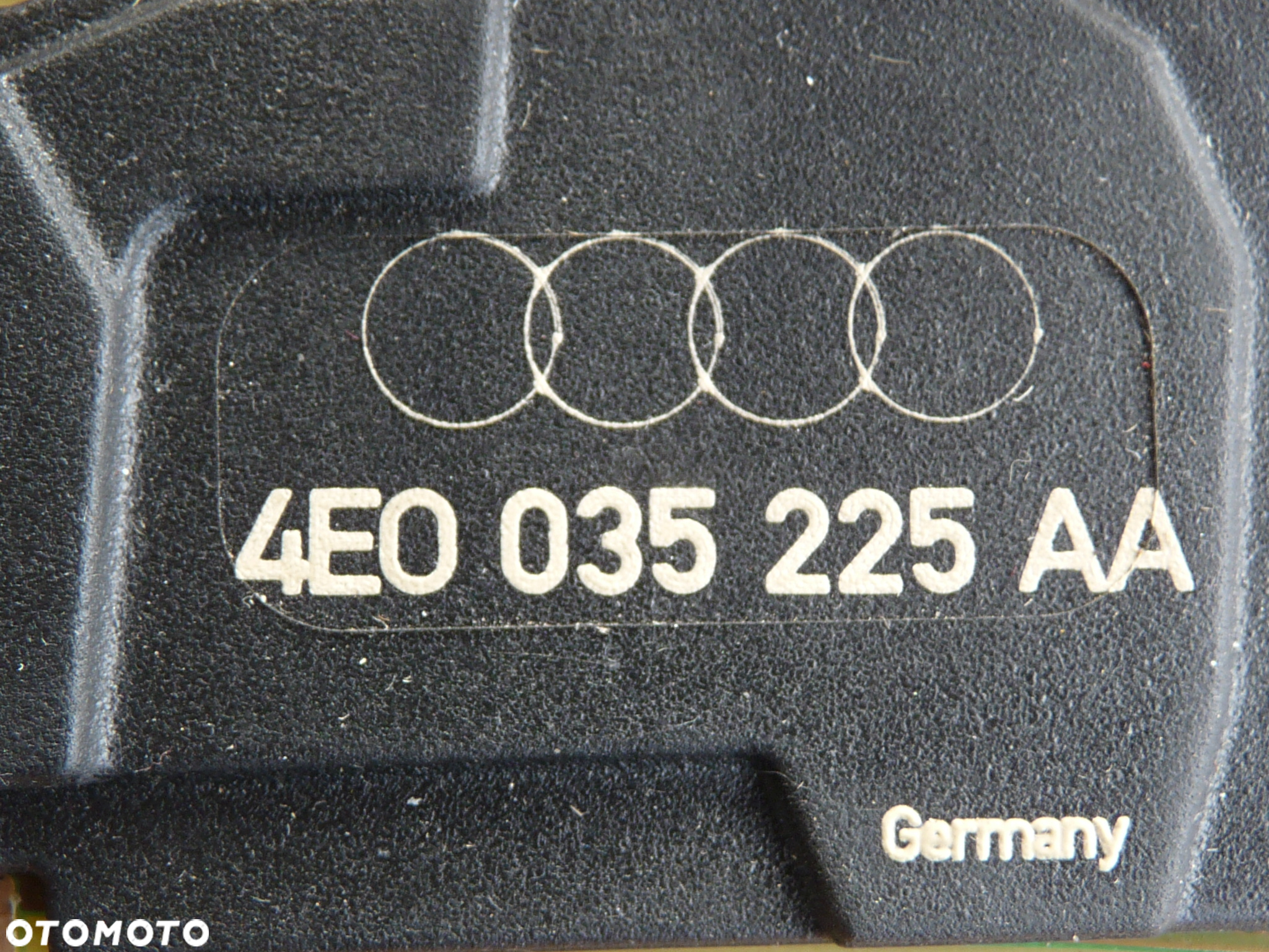 AUDI A8 D3 LIFT WZMACNIACZ ANTENY 4E0035225AA 4E0035225AF 4E0035225S 4E0035225AK 4E0035225AP - 6