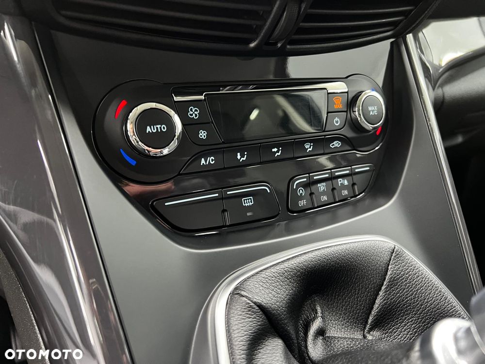 Ford Kuga - 39