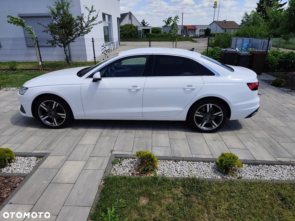 Audi A4 Limousine - 4
