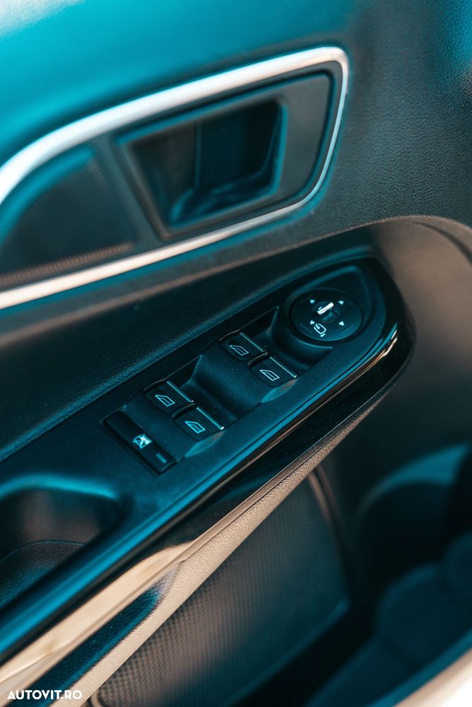 Ford B-Max 1.0 EcoBoost Start Stop Titanium - 9