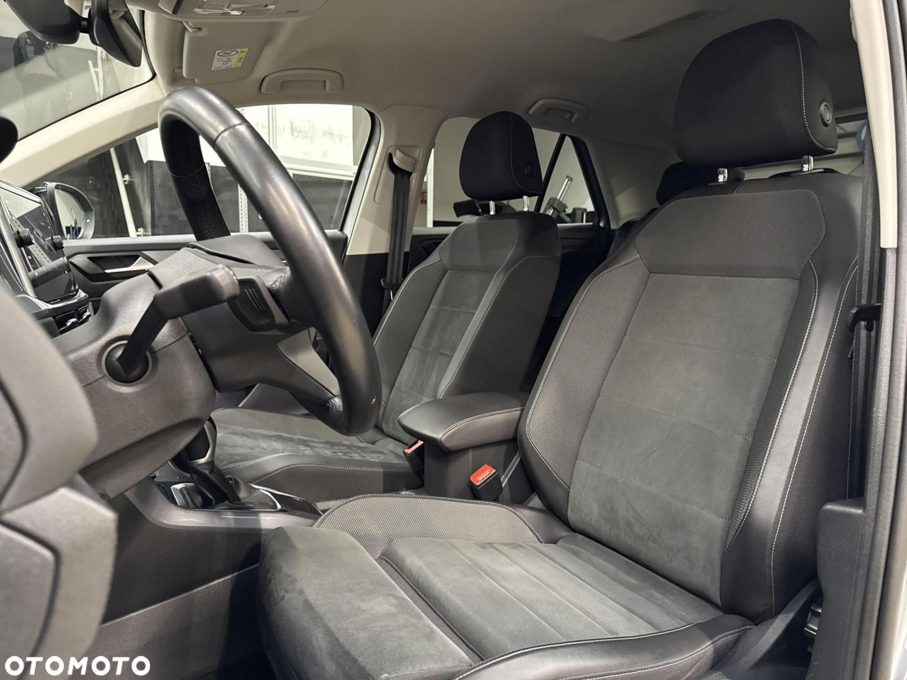 Volkswagen T-Roc 1.5 TSI Style DSG - 10