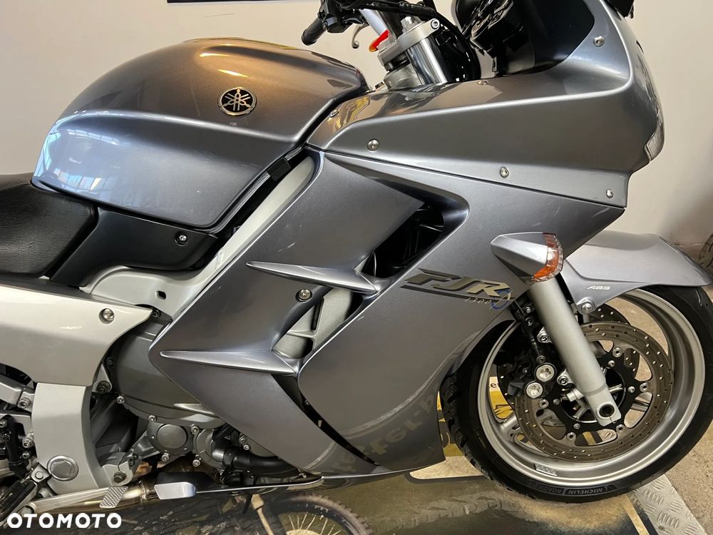 Yamaha FJR - 10
