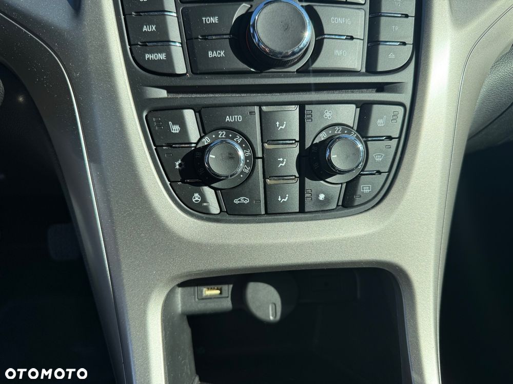 Opel Astra 1.7 CDTI DPF 150 Jahre - 19