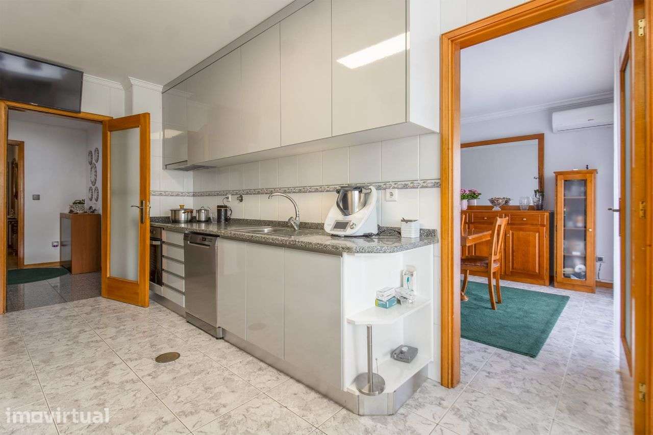 Apartamento T3 no Castêlo da Maia (ISMAI) - Grande imagem: 5/22