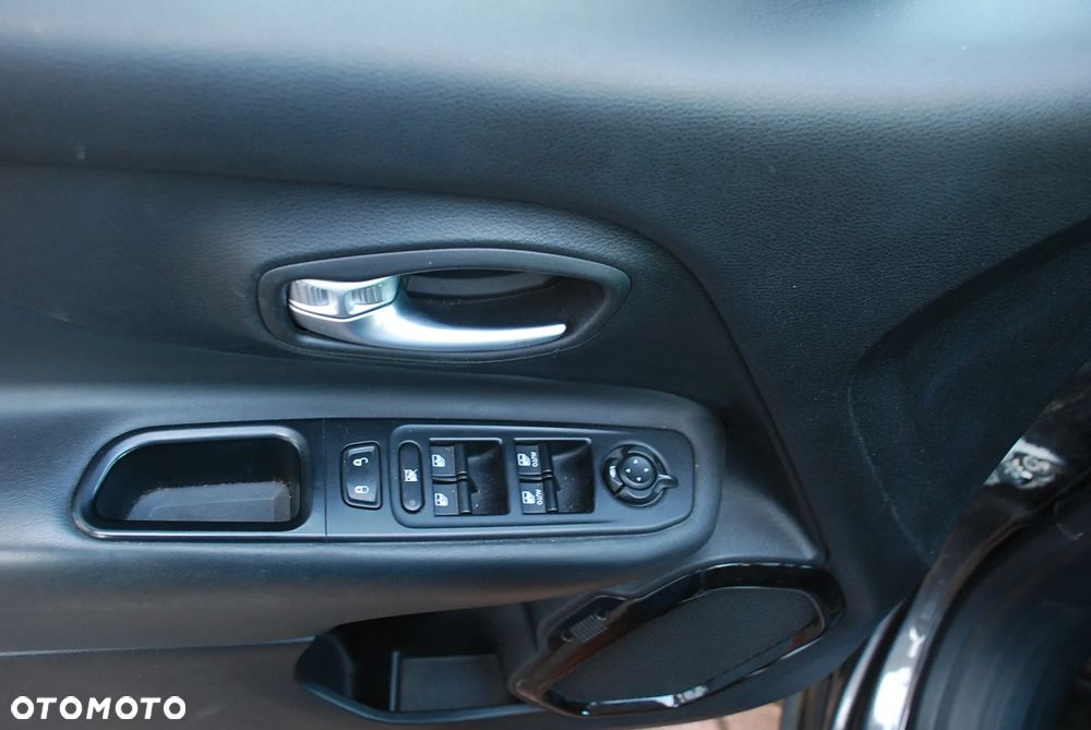 Jeep Renegade 1.4 MultiAir Limited - 17