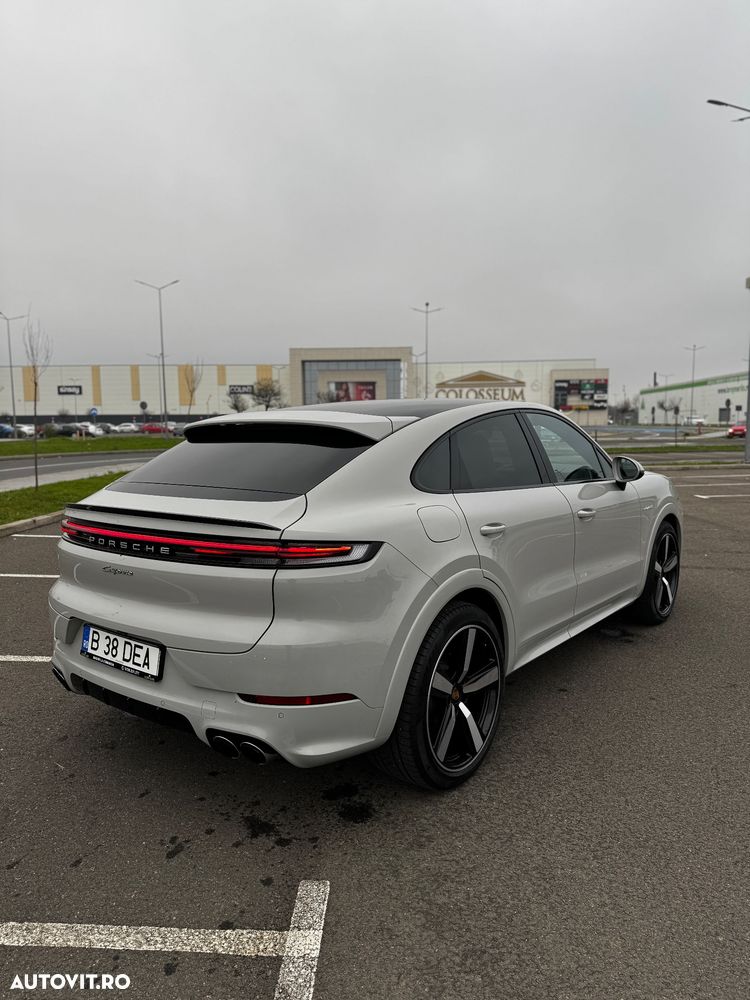 Porsche Cayenne - 4