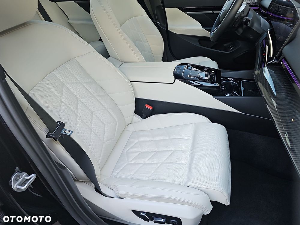 BMW Seria 5 - 13