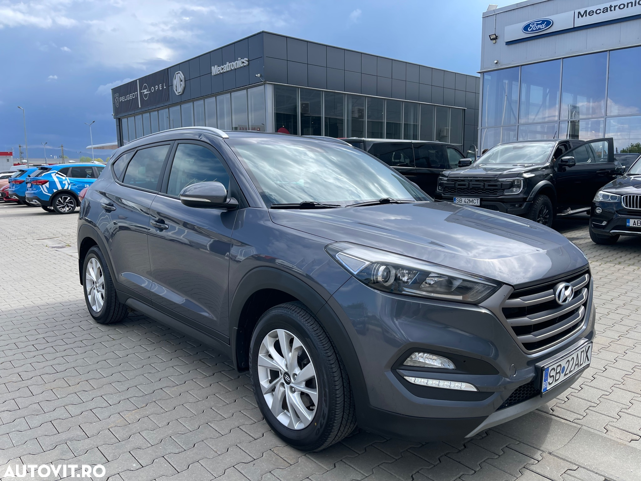 Hyundai Tucson 1.6 T-GDi 4WD 6MT Premium - 4