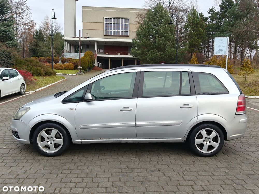Opel Zafira 1.9 CDTI - 35