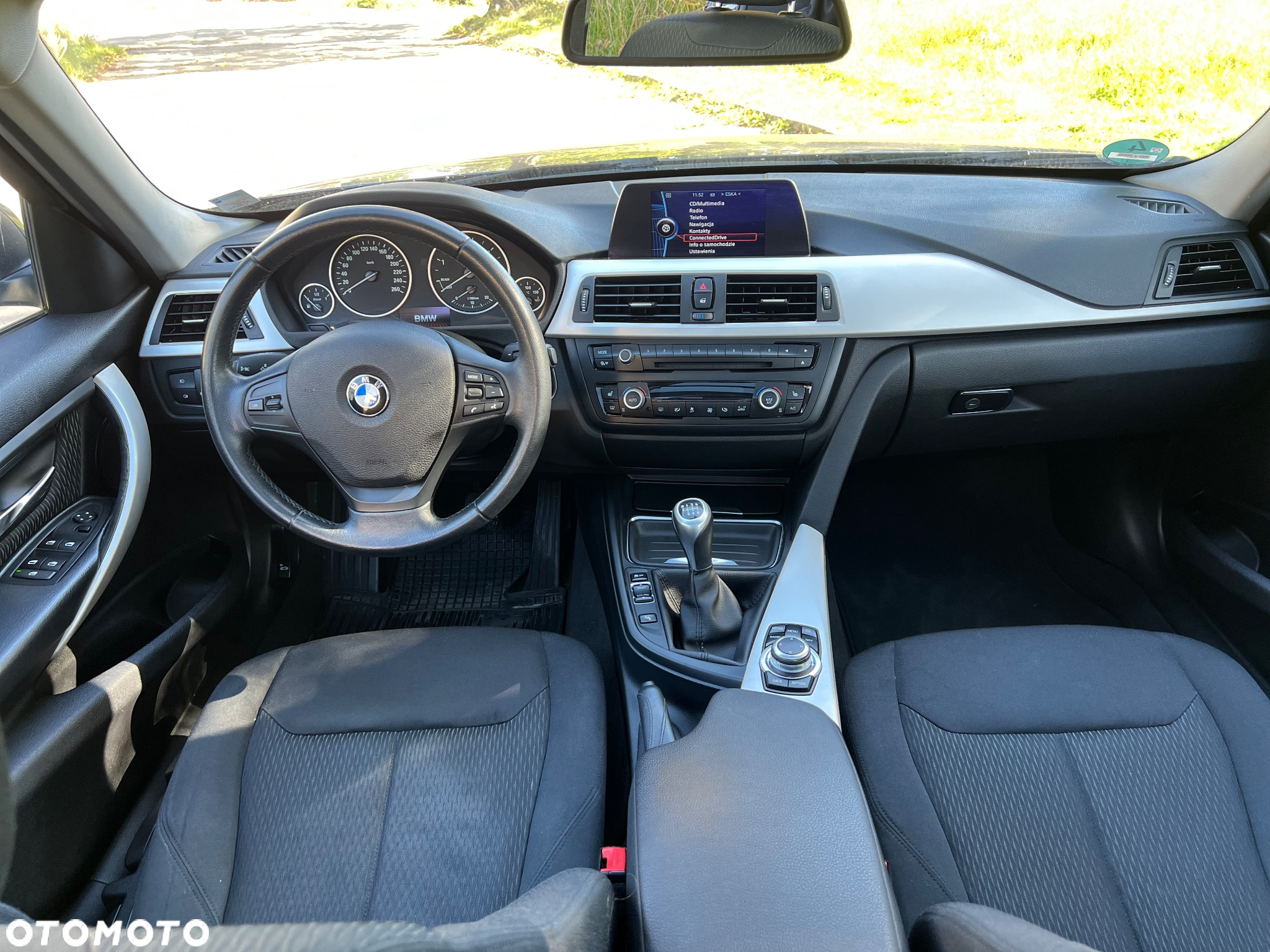 BMW Seria 3 318d DPF Touring Edition Exclusive - 10