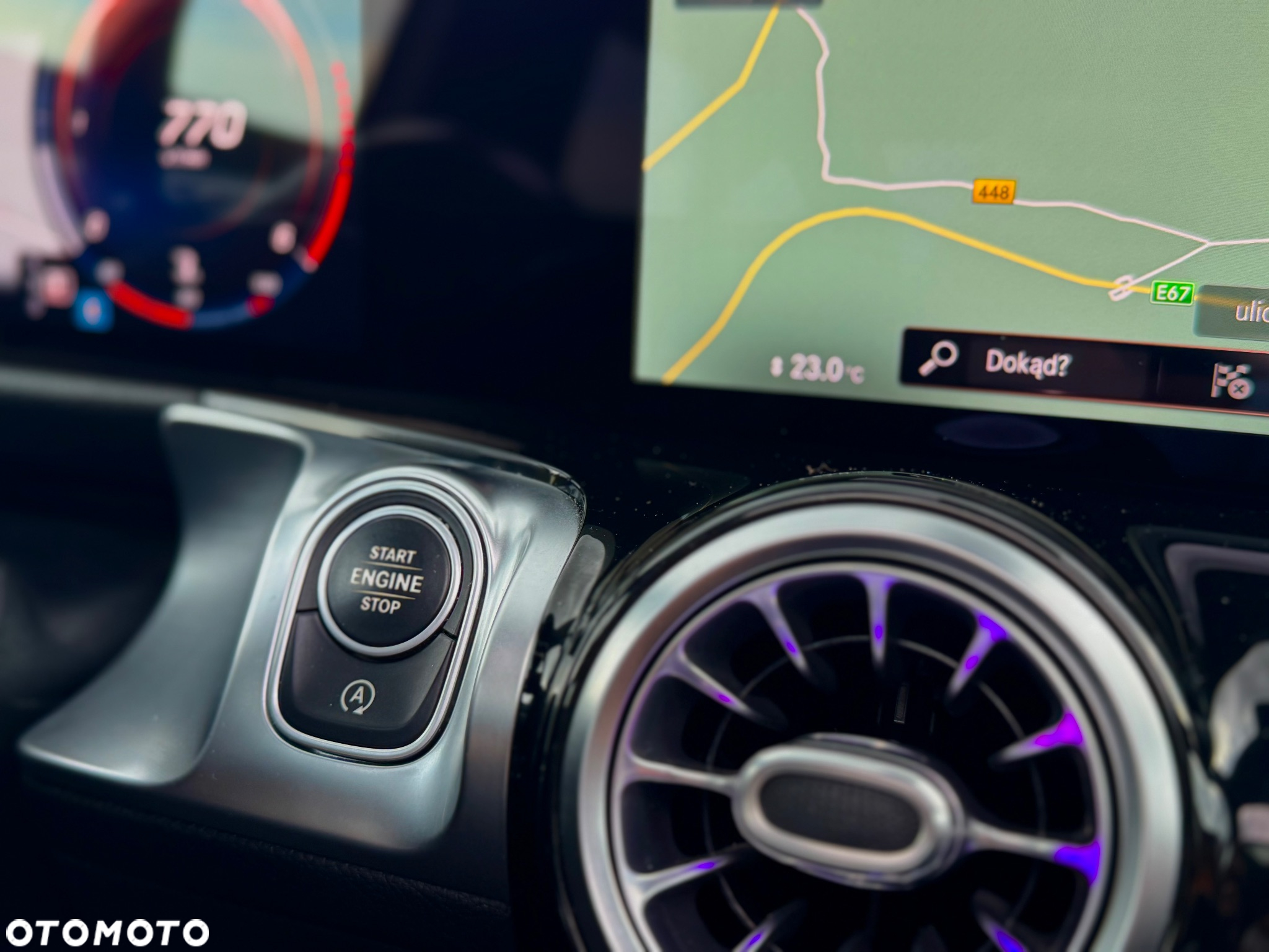Mercedes-Benz GLB 200 d 4-Matic AMG Line 8G-DCT - 24