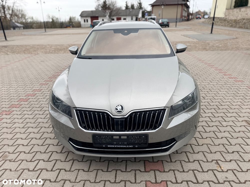 Skoda Superb 2.0 TDI 4x4 DSG Premium Edition - 3