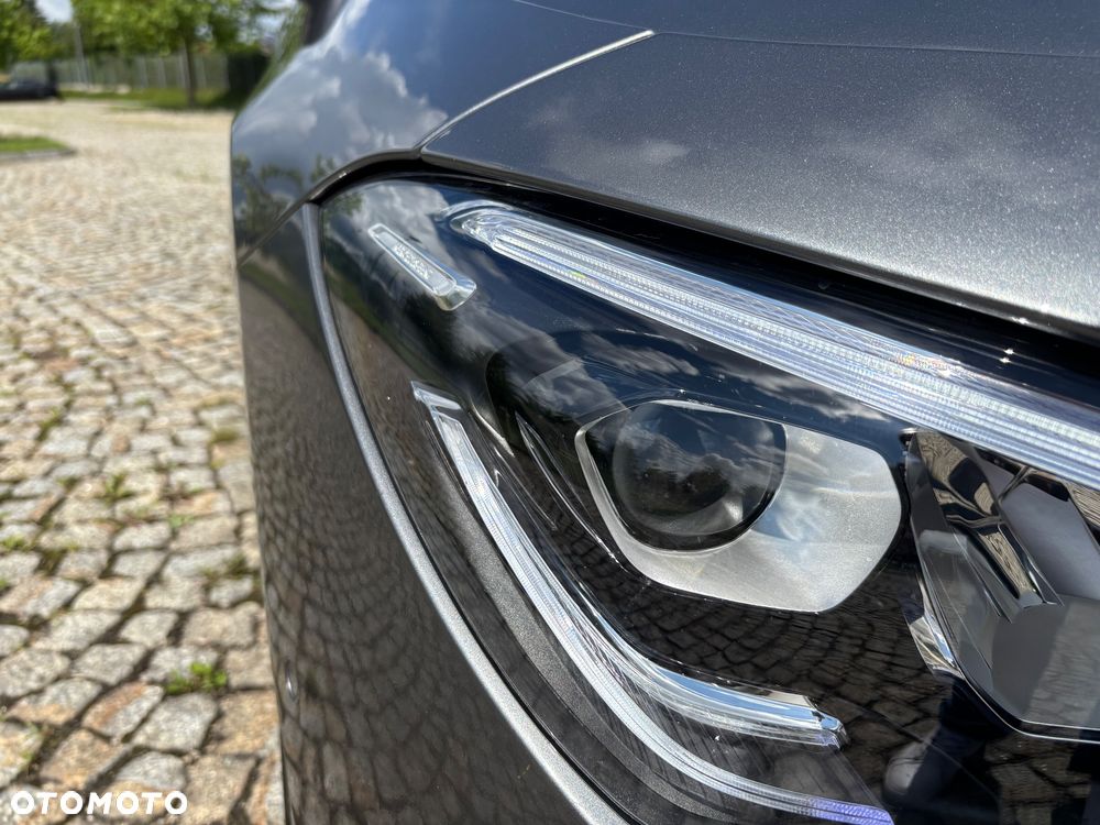 Mercedes-Benz CLA 200 AMG Line 7G-DCT - 4