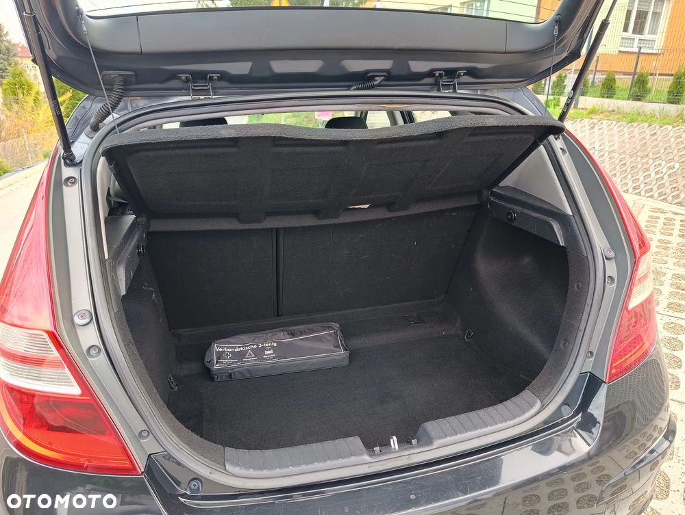 Volkswagen Touran 1.6 - 32