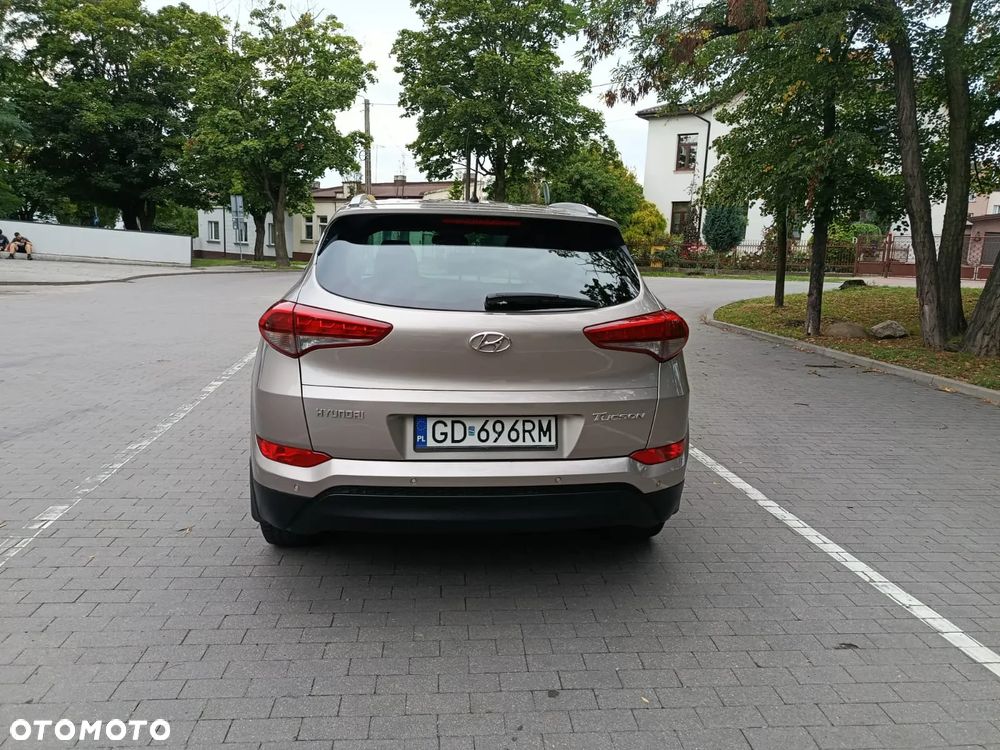 Hyundai Tucson 1.6 GDI BlueDrive Classic 2WD - 11