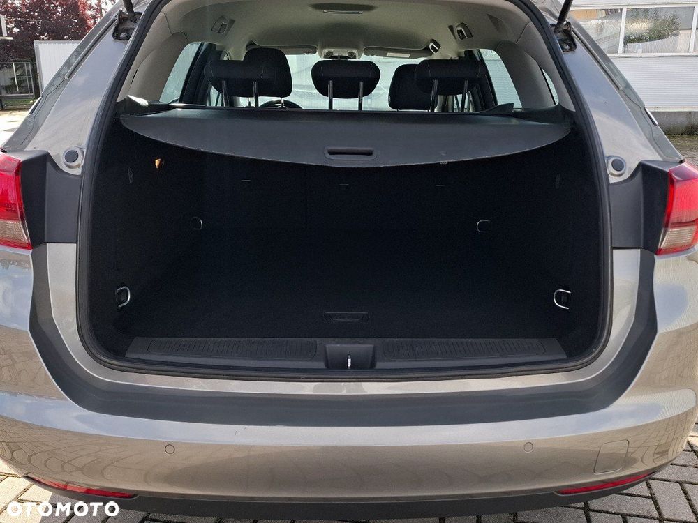 Opel Astra V 1.4 T Enjoy - 6