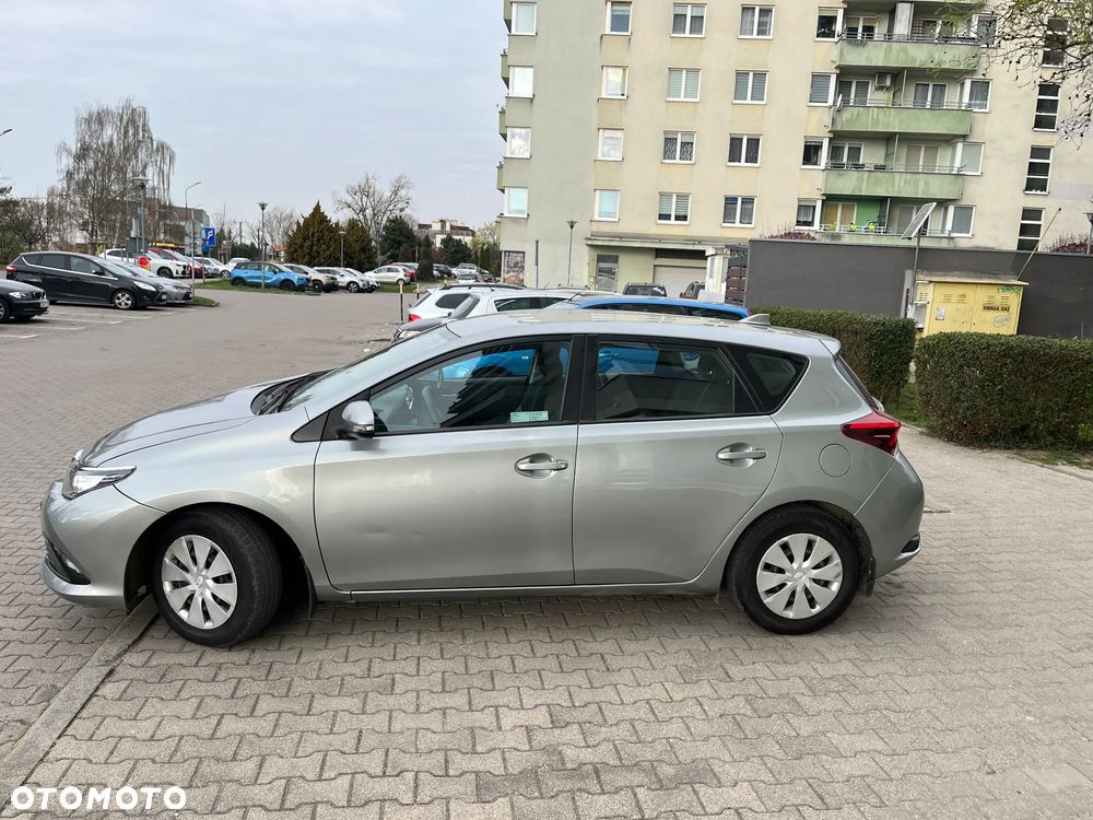 Toyota Auris 1.6 Comfort - 4