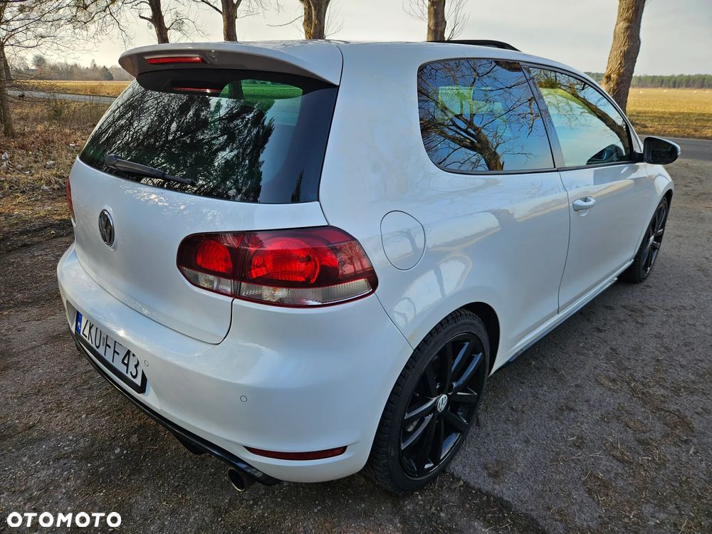 Volkswagen Golf - 8