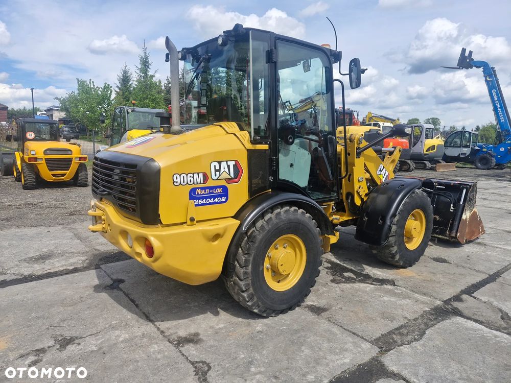 Caterpillar 906M - 1
