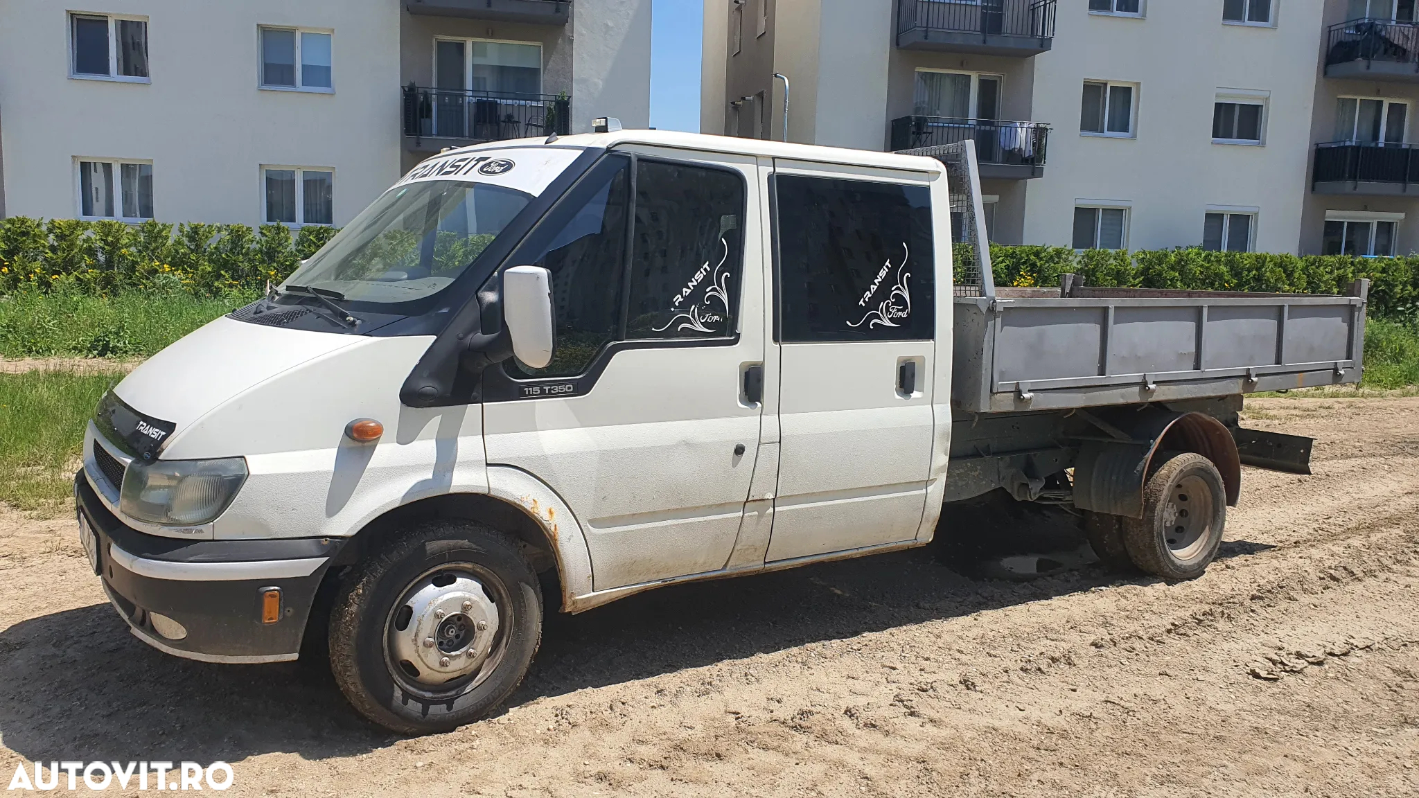 Ford Transit - 12