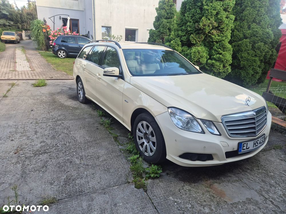 Mercedes-Benz Klasa E 200 CDI DPF BlueEFFICIENCY Automatik Avantgarde - 3