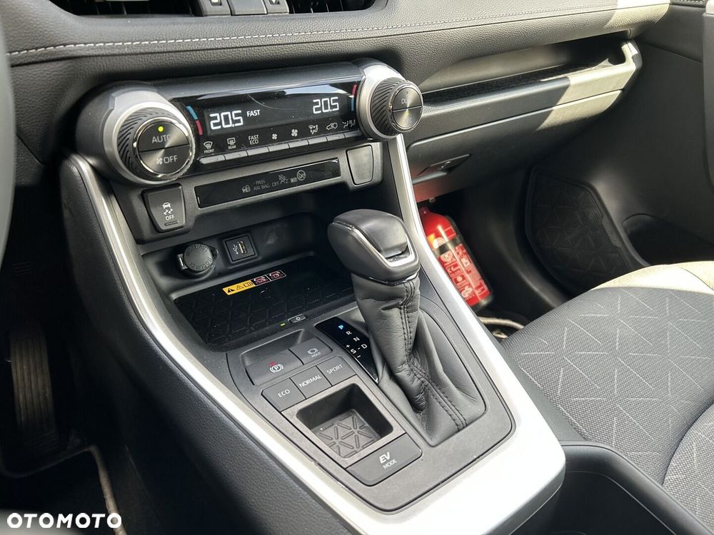 Toyota RAV4 2.5 Hybrid Comfort 4x2 - 19