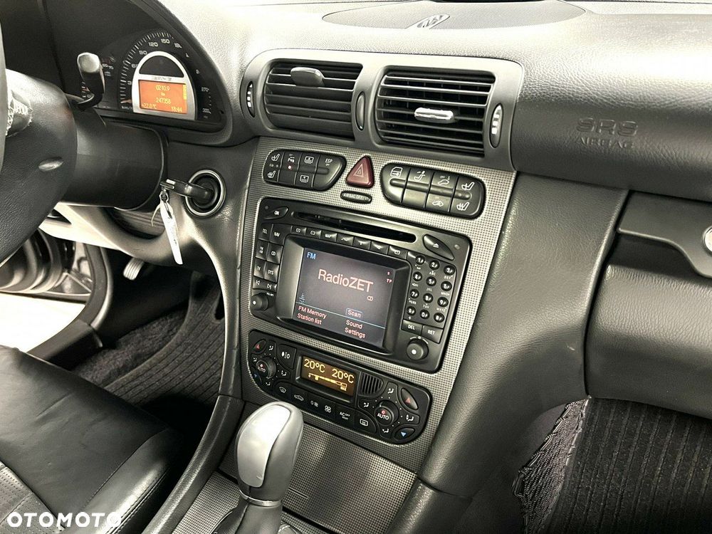 Mercedes-Benz Klasa C 32 AMG - 27