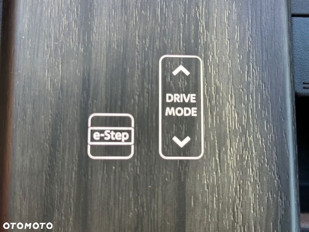 Nissan Ariya 87kWh E-4orce Nismo - 31