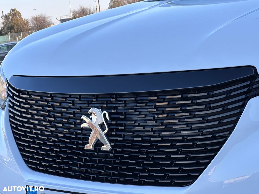 Peugeot 2008 - 18