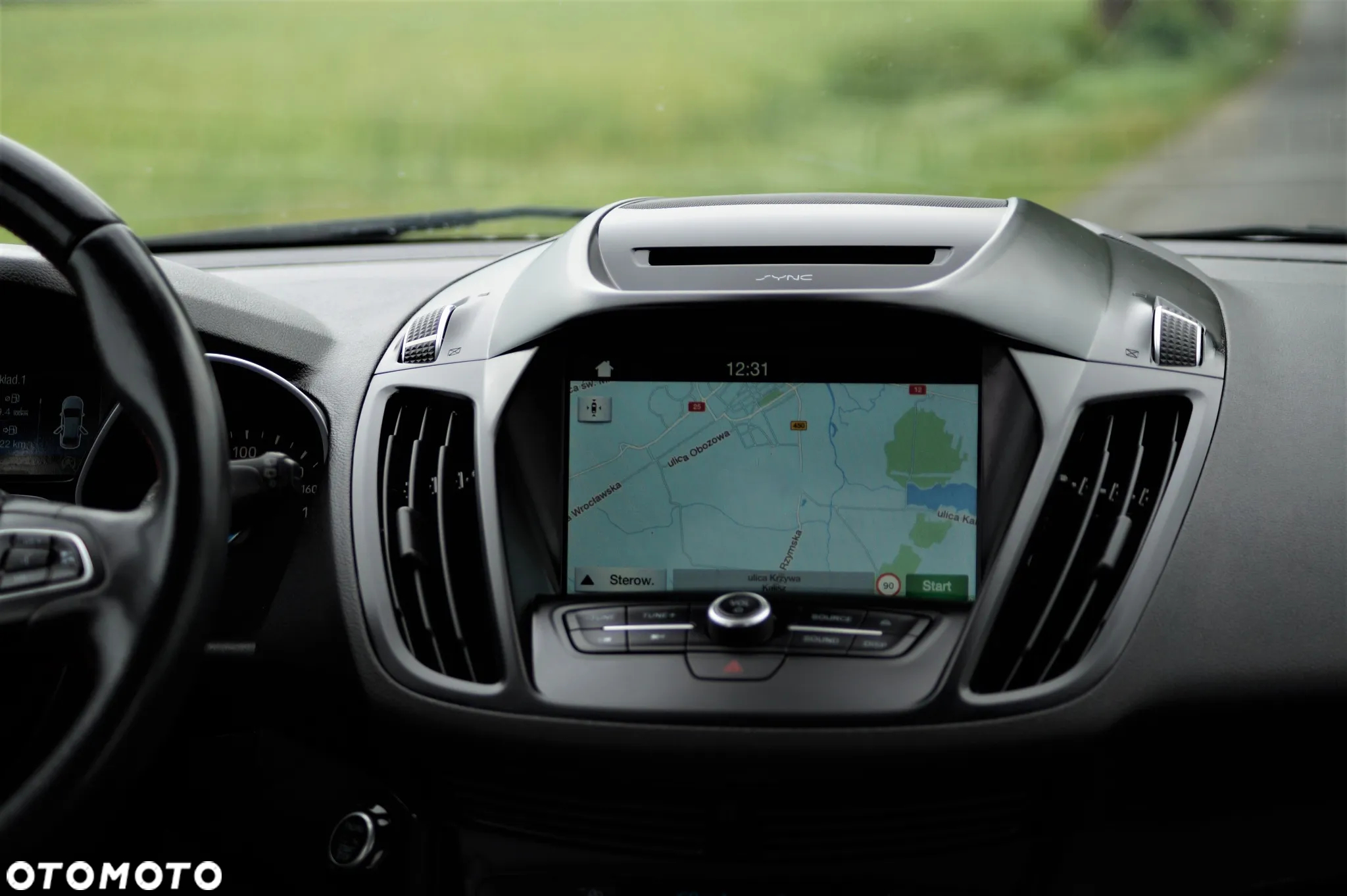 Ford Kuga - 31