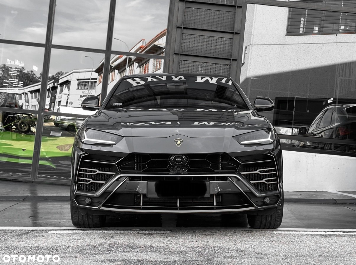 Lamborghini Urus - 4