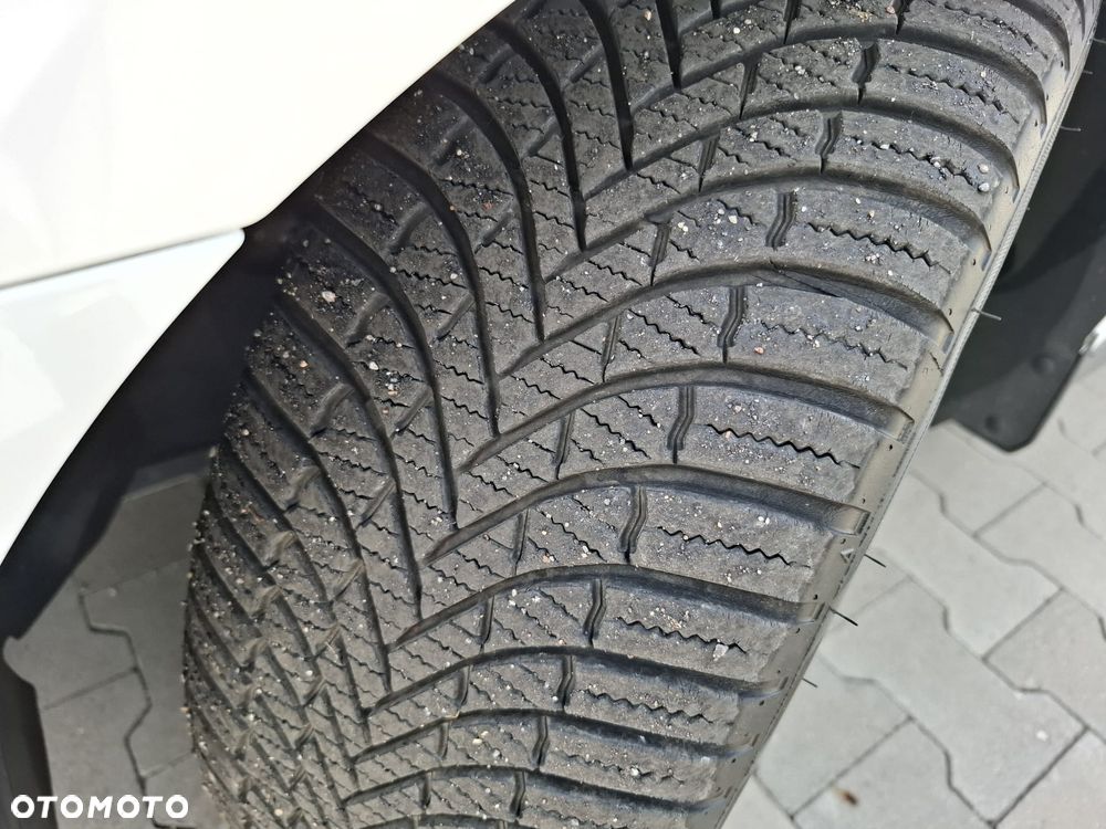 Ford Tourneo Connect Grand ver-grand-1-5-tdci-start-stop-titanium - 15