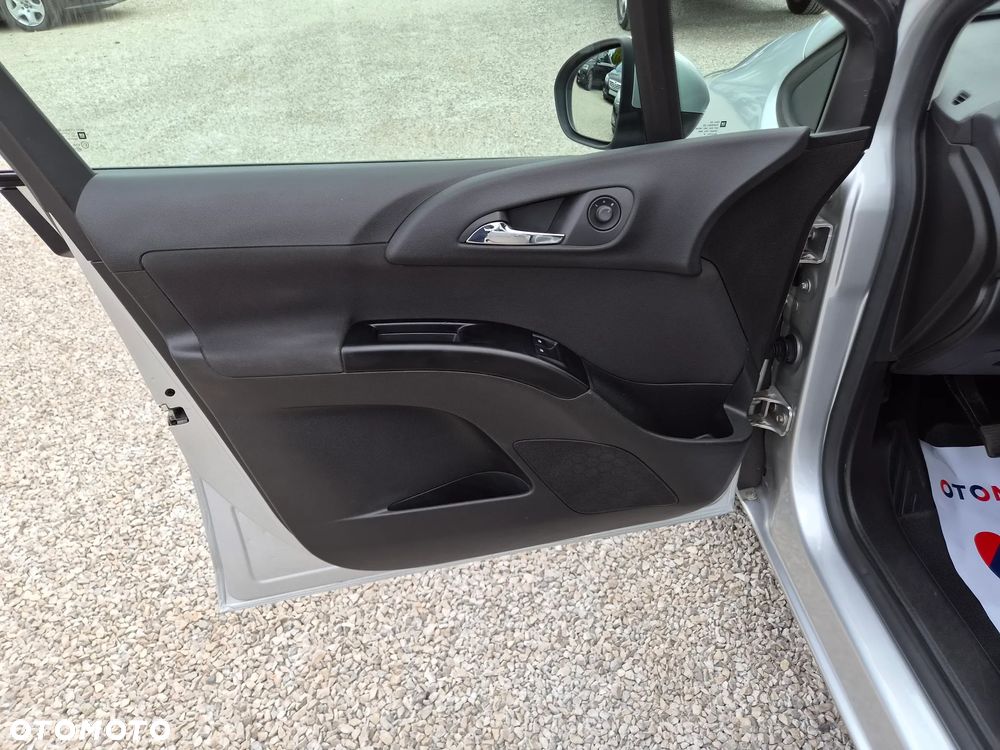 Opel Meriva - 17