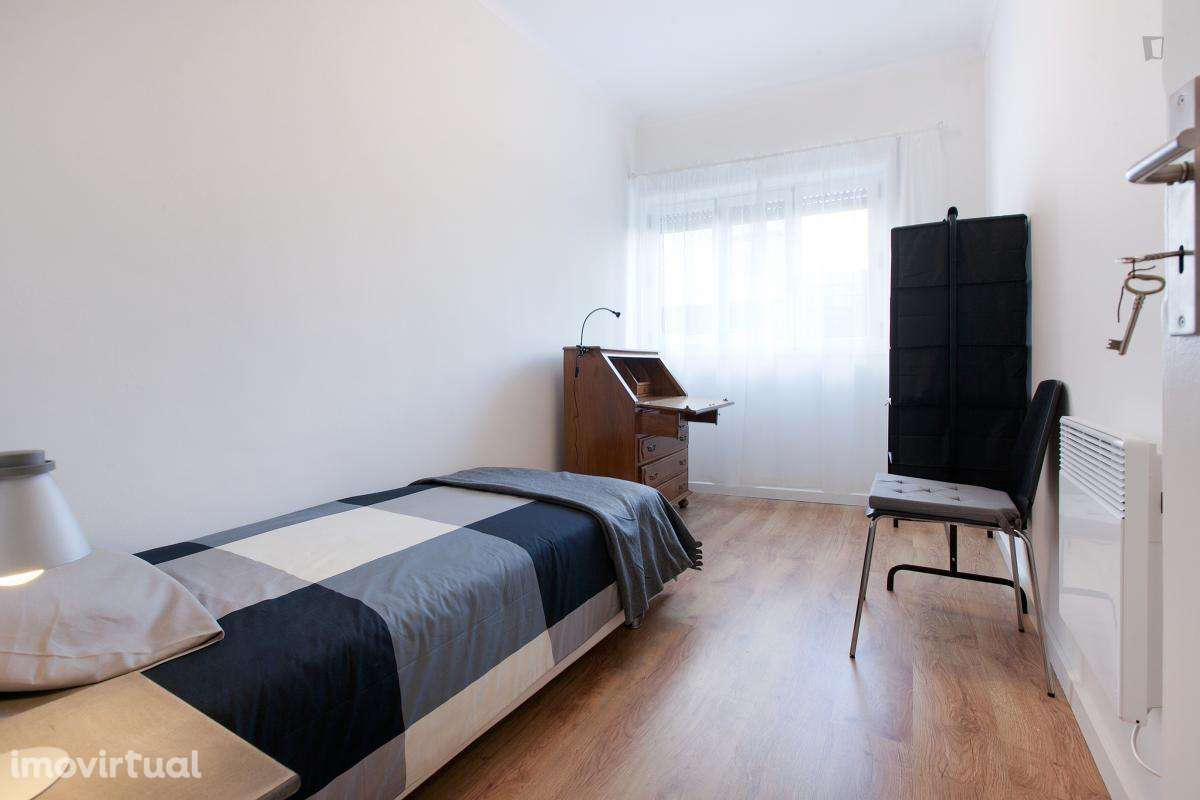 Quarto - localizado em Cedofeita Porto - Grande imagem: 2/32