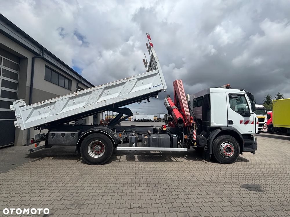 Renault PREMIUM LANDER 4x2 320 KM z HDS FASSI F130 z 5i6 funkcją z sterowaniem radiowym, wywrotka z hydroburtą na 2 siłowniki , resorowe zawieszenie , 3 osobowy, do wiertnicy , brukarstwo , budowa dróg itd - 10