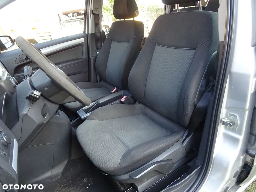 OPEL ZAFIRA B FOTELE KANAPA STOŁKI SIEDZENIA TAPICERKA BOCZKI - 1