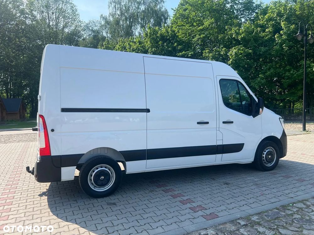 Renault Master 2.3 DCI / 136 KM / L2H2 / - 22