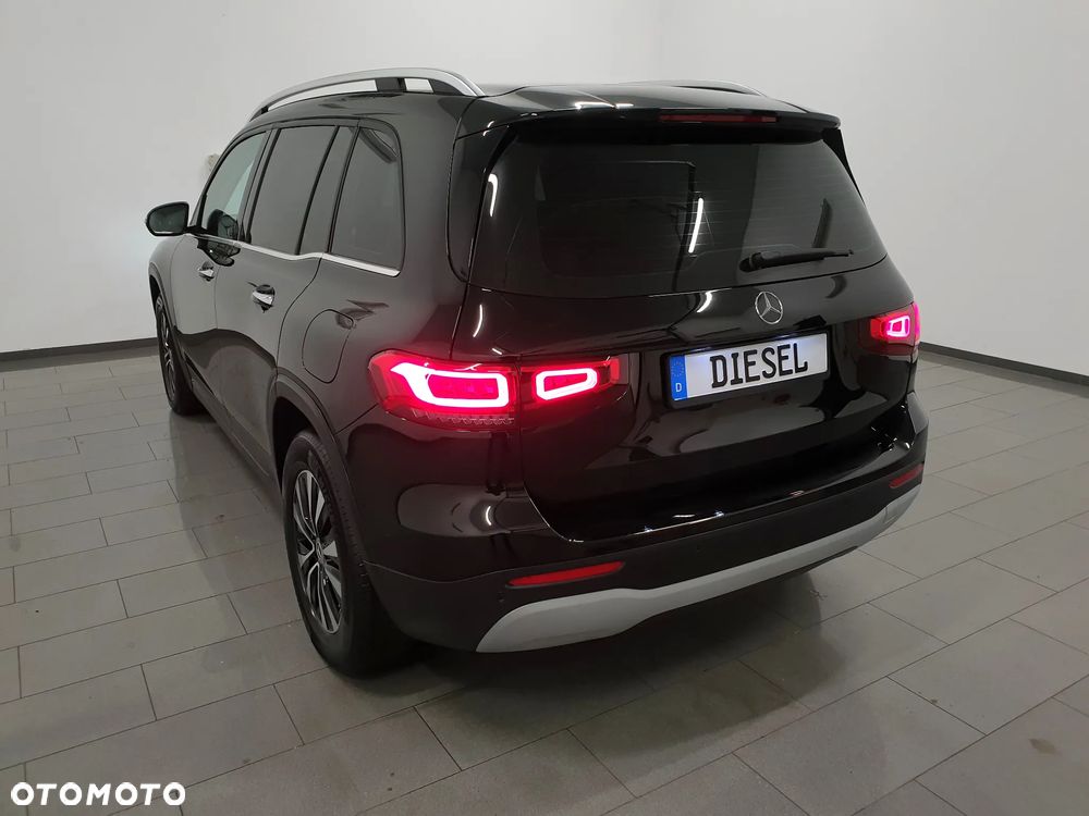 Mercedes-Benz GLB 200 d 4-Matic AMG Line 8G-DCT - 34