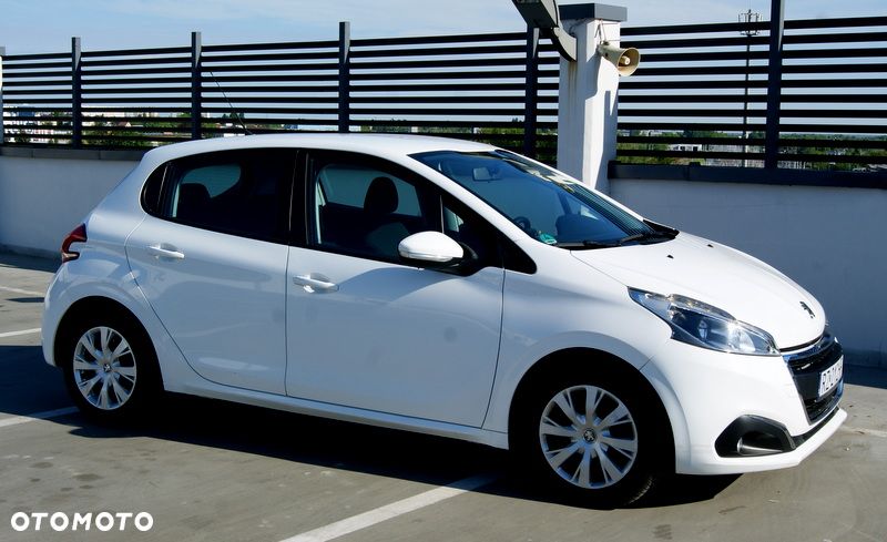 Peugeot 208 PureTech 82 Start & Stop Allure - 5