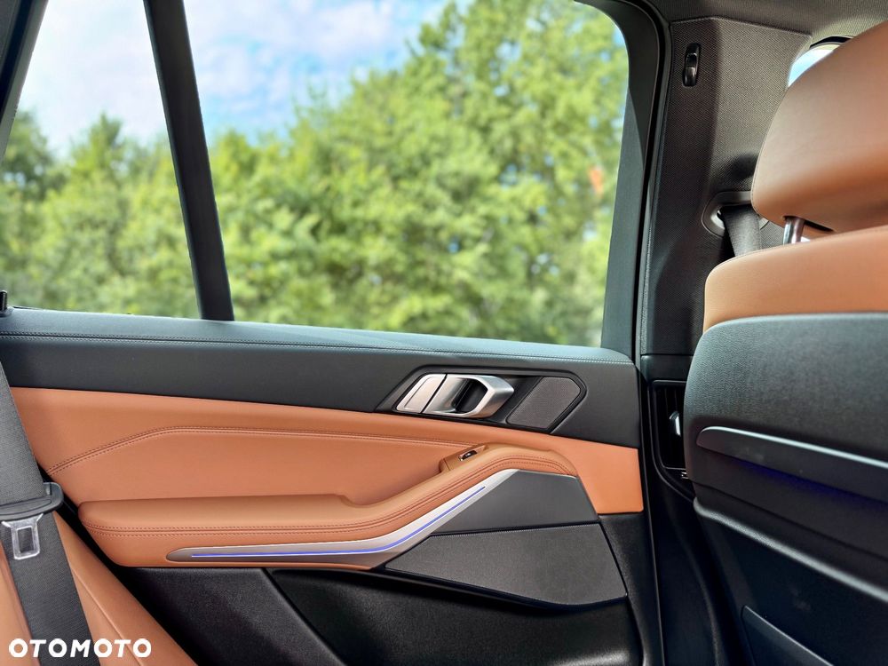 BMW X5 xDrive40i - 15