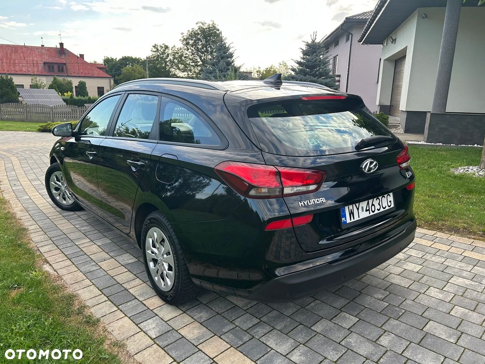Hyundai i30 1.5 DPI Modern - 22