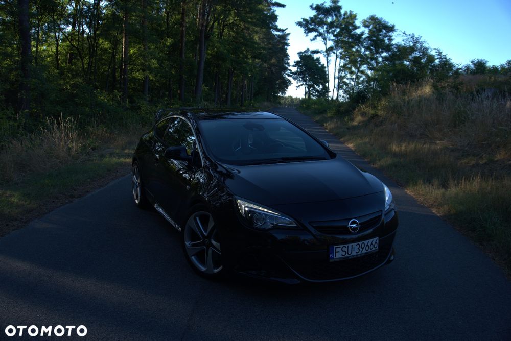 Opel Astra OPC - 3