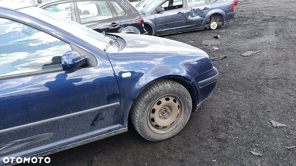 36064 VW golf IV 2003 rok 1.6 16V 105 km AUS  skrzynia ERT  lakier LB5N na części - 8