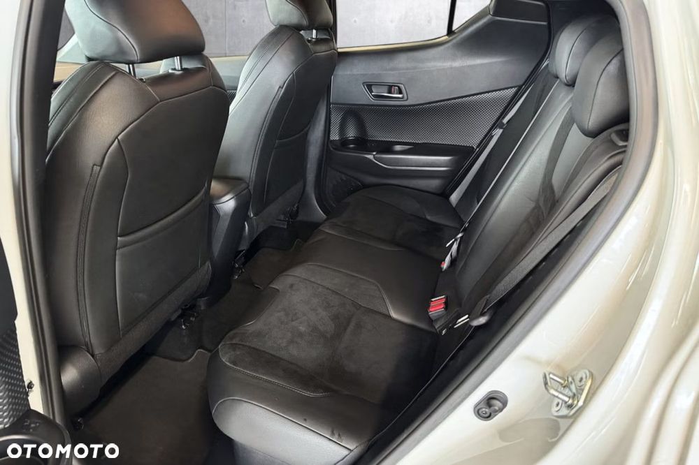 Toyota C-HR Lounge - 21