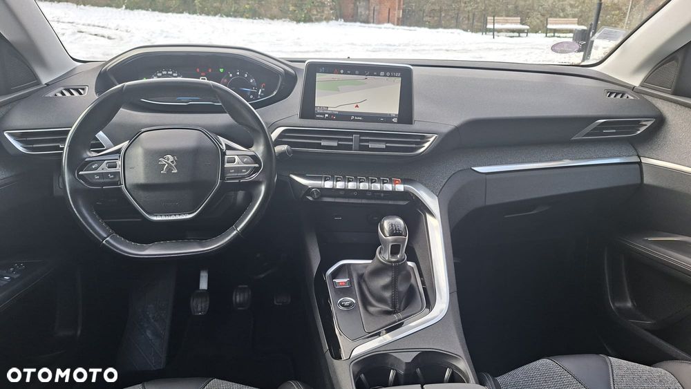 Peugeot 3008 PureTech 130 Stop & Start GPF Allure - 19