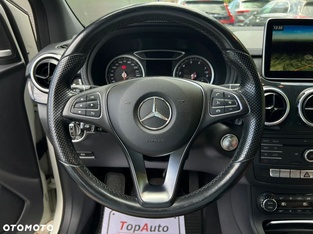 Mercedes-Benz Klasa B 250 4Matic 7G-DCT Edition - 22