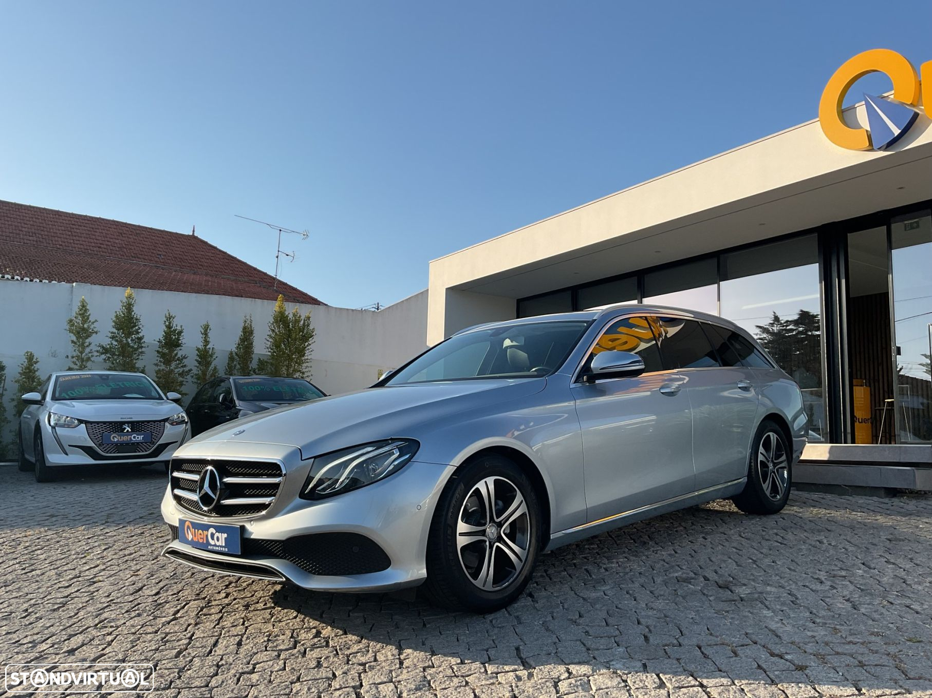 Mercedes-Benz E 220 BlueTEC Avantgarde Auto. - 18