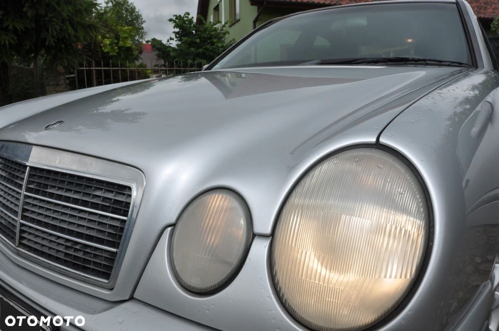 Mercedes-Benz Klasa E - 31